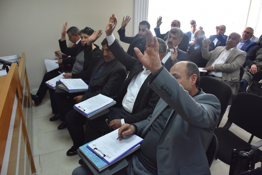 Yeşilyurt Belediye Meclisi, Encümen Üyeleri İle İhtisas Komisyon Üyelerini Belirledi