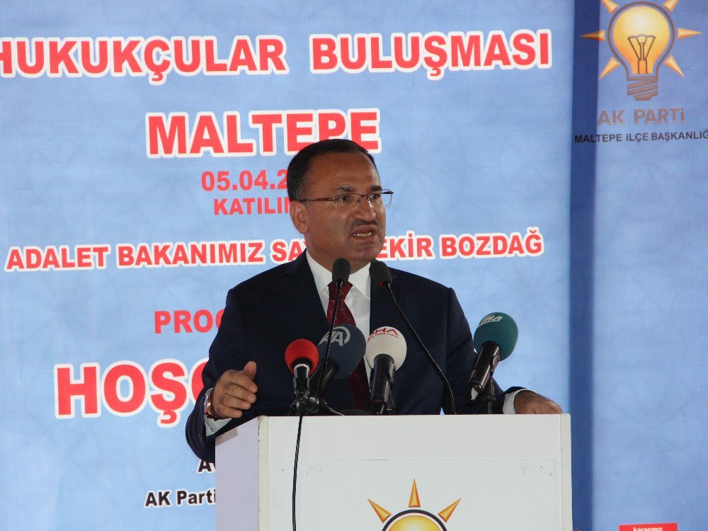 Adalet Bakanı Bekir Bozdağ Hukukçularla Buluştu