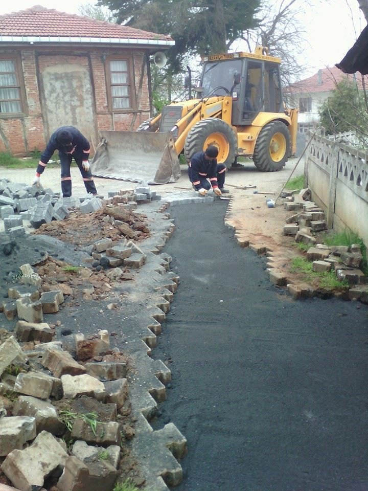 Yol Bakım Ve Onarım Çalışmaları Sürdürülüyor