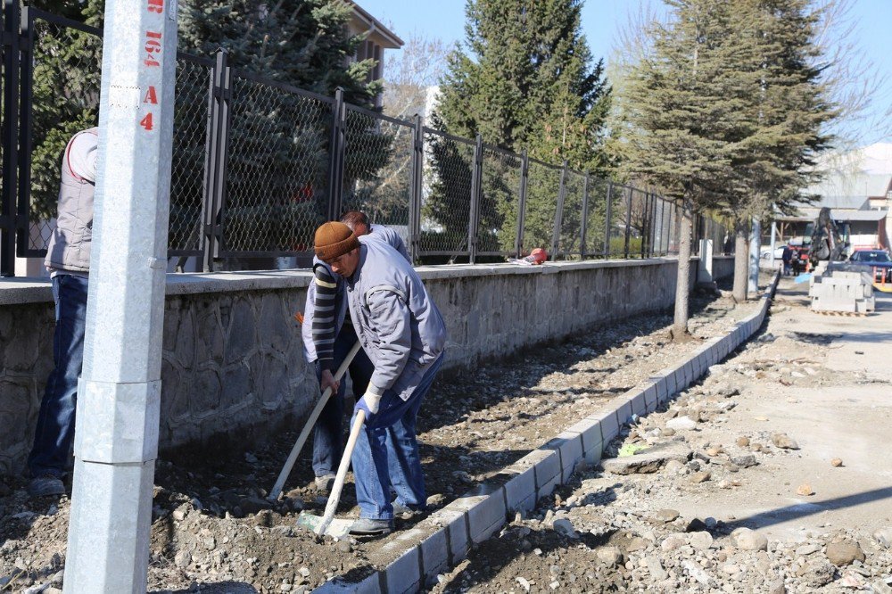 Asfalt Sezonu Açıldı