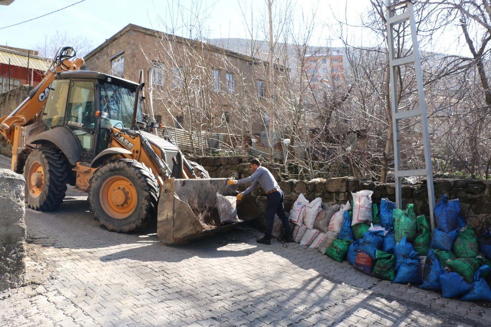 Bitlis’te Bahar Temizliği