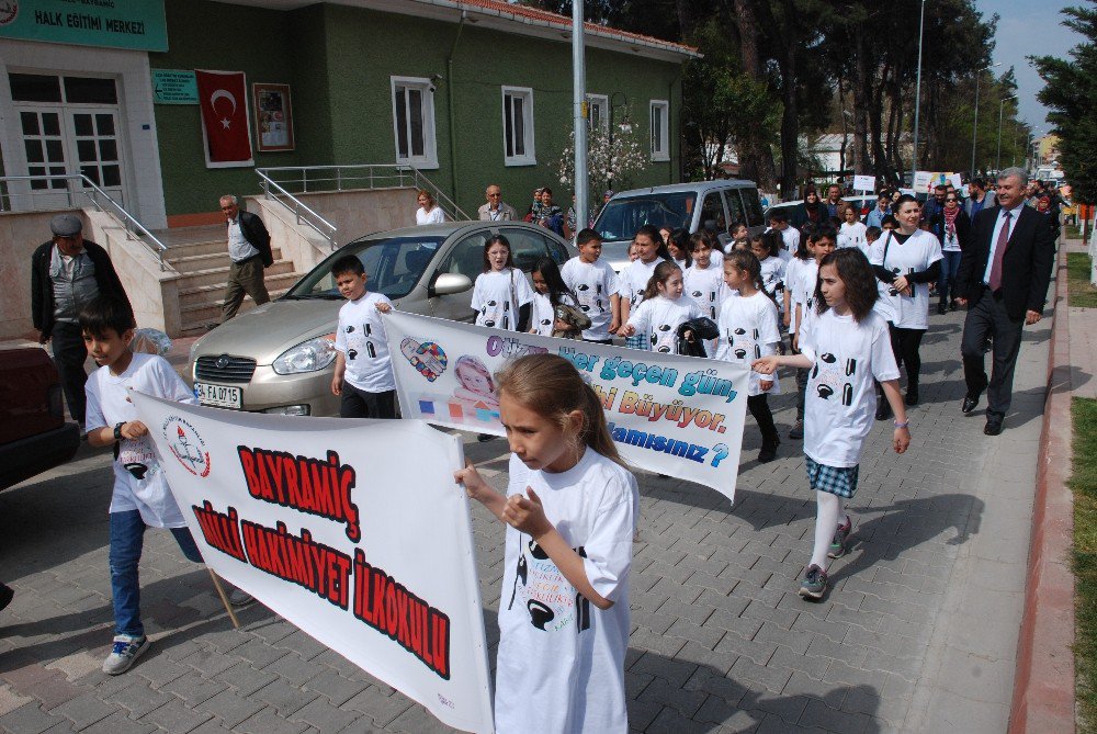 1’inci Bayramiç Otizm Farkındalık Yürüyüşü