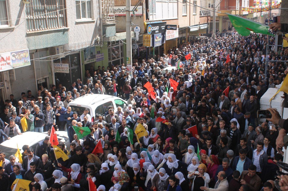 Hdp Binasının Açılışında Yasa Dışı Slogana Polis Engeli