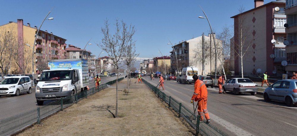 Büyükşehir’den Bahar Temizliği