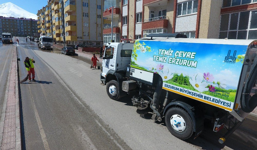 Büyükşehir’den Bahar Temizliği