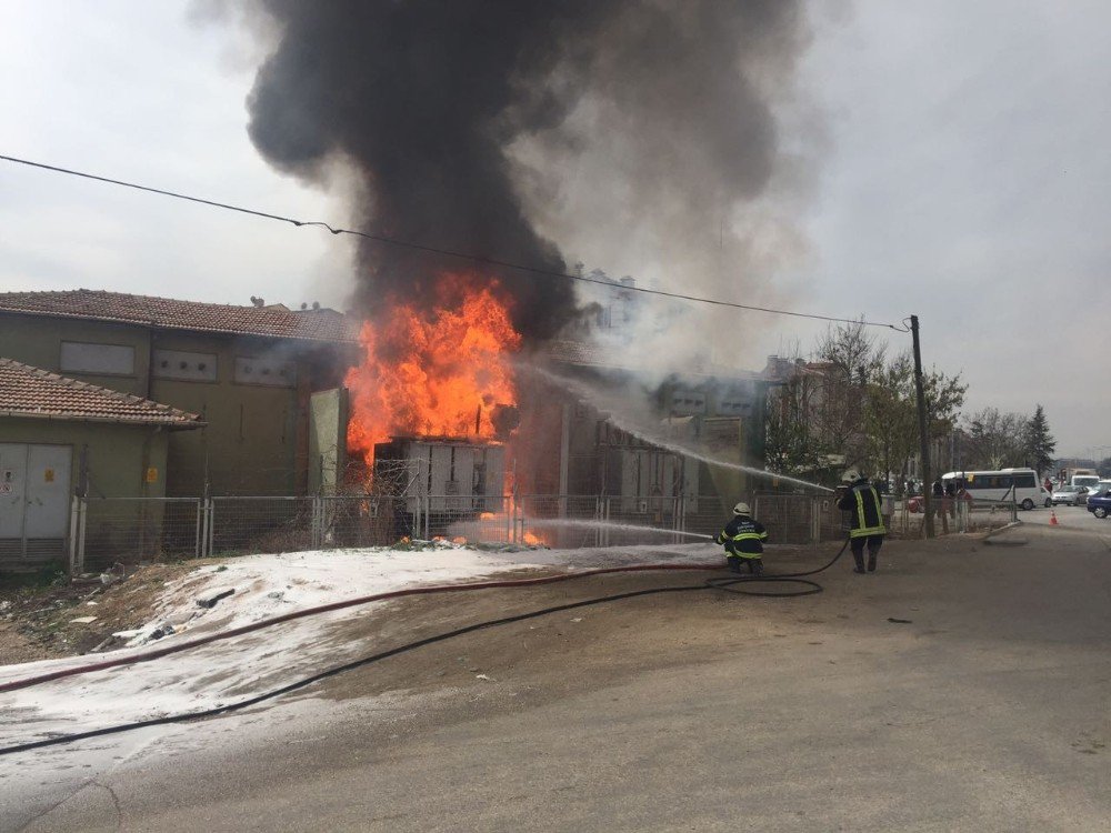 Eskişehir’de Trafo Alev Alev Yandı