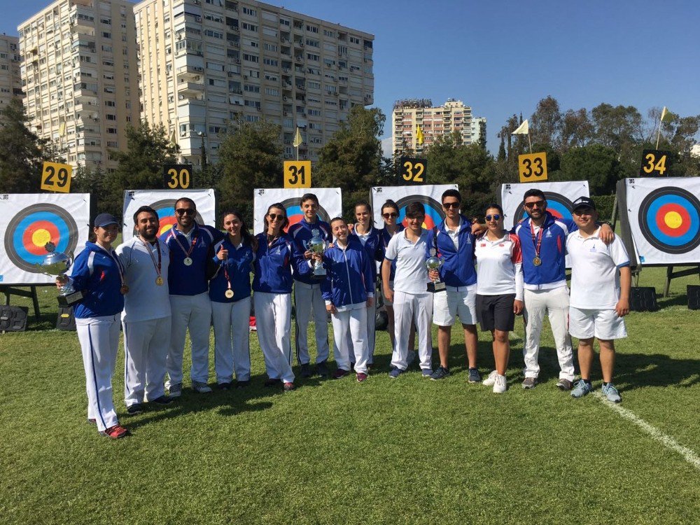 İzmir, Antalya’dan 3 Altınla Döndü