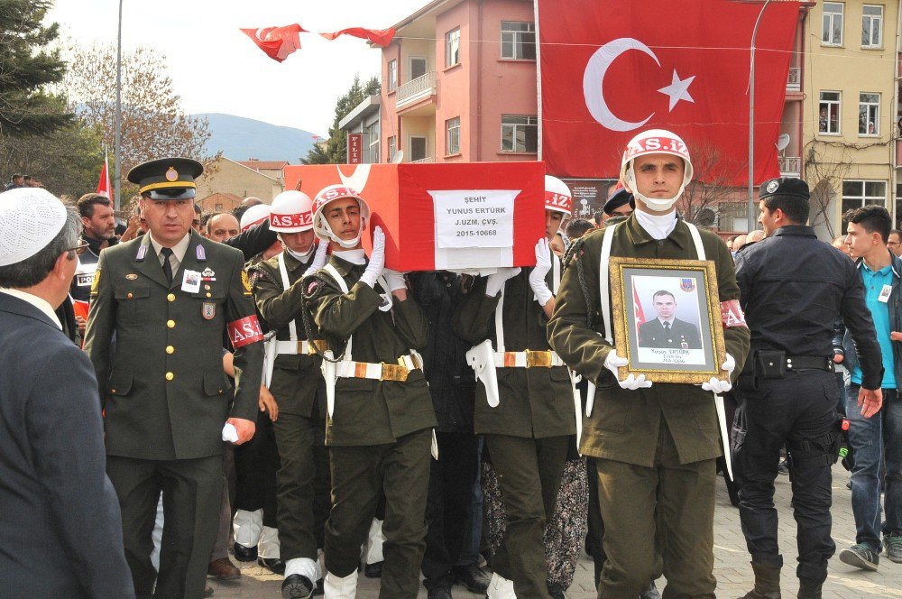 Konyalı Şehit Uzman Çavuş Ertürk Dualarla Uğurlandı