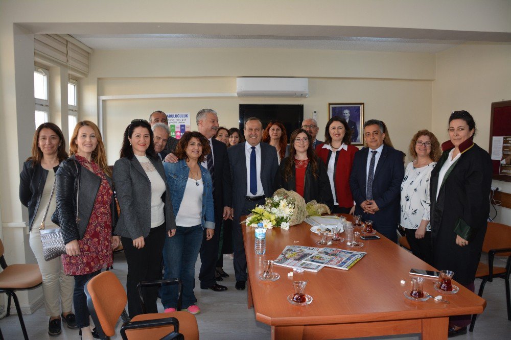 Söke Belediyesi Avukatlar Günü’nü Unutmadı