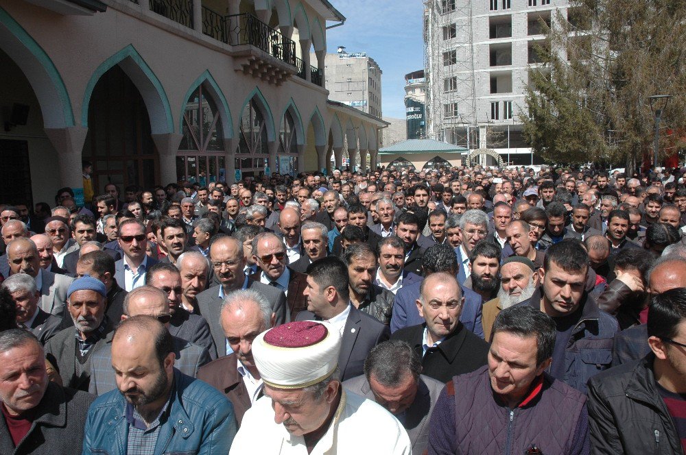 Suriye’de Katledilenler İçin Gıyabi Cenaze Namazı