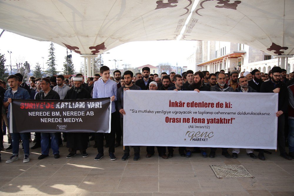 Saldırıda Ölen Suriyeli Çocuklar İçin Gıyabi Cenaze Namazı Kılındı