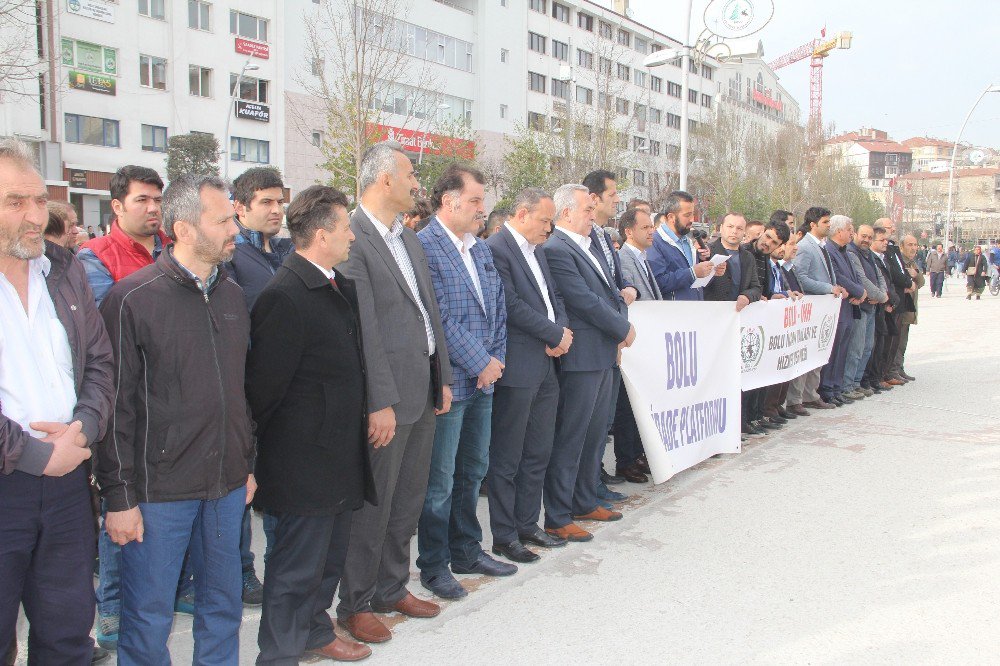 Kimyasal Saldırıda Ölenler İçin Gıyabi Cenaze Namazı Kılındı