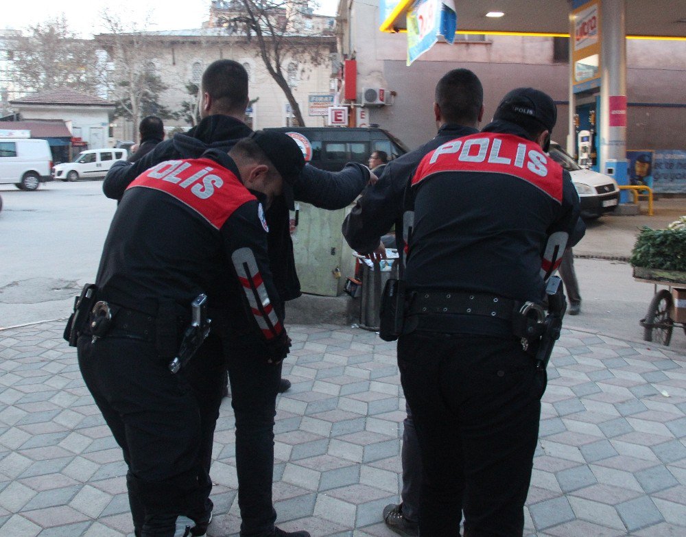 Elazığ’da ‘Huzur’ Operasyonunda Aranan 4 Şüpheli Yakalandı