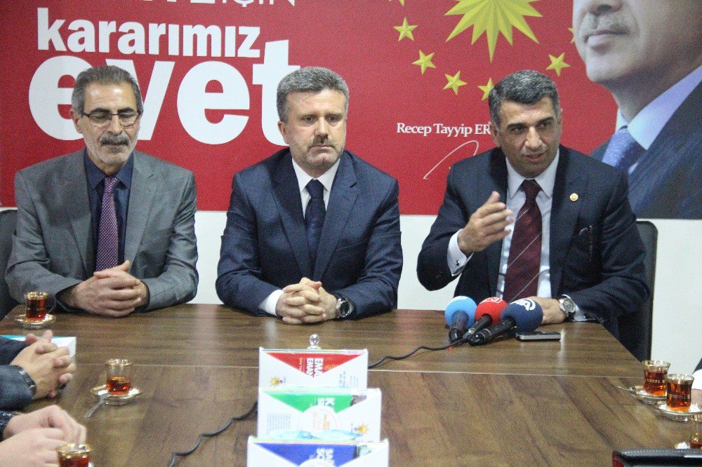 Chp’li Vekilden Ak Parti’ye Ziyaret