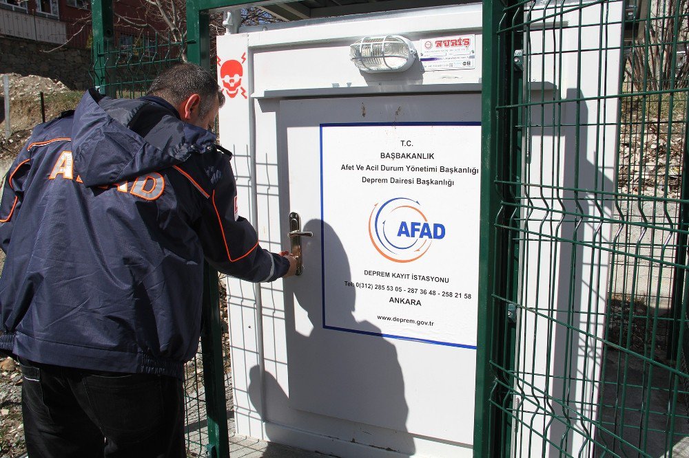 Deprem Kayıt İstasyonlarının Bakımları Yapılıyor