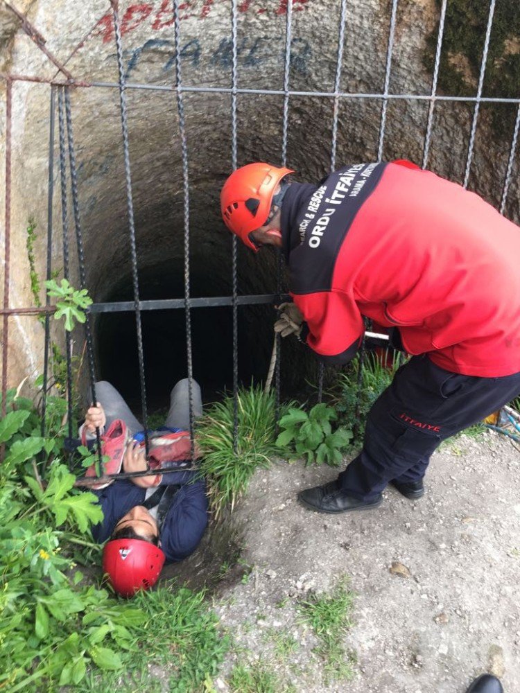 İzmir’den Geldi, Ünye Kalesi’nde Mahsur Kaldı