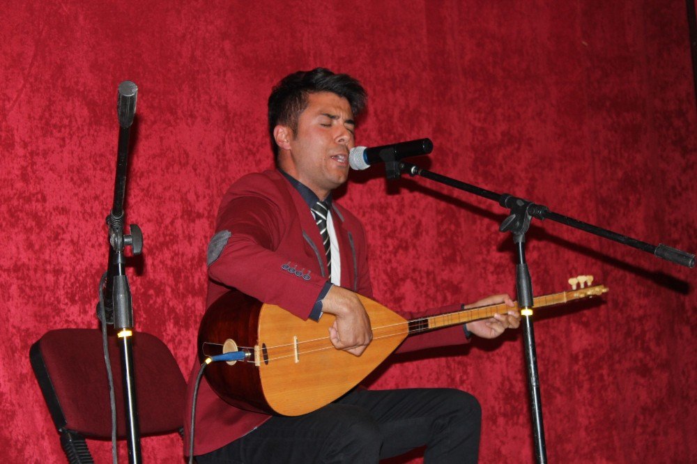 Kırşehir Türküleri Ses Yarışması’nda Derececeye Girenler Ödüllendirildi
