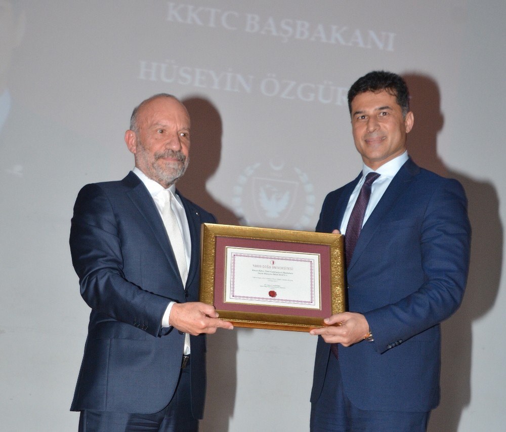 Kktc Başbakanı Özgürgün’e "Yakın Doğu Altın Anahtar Onur Ödülü"