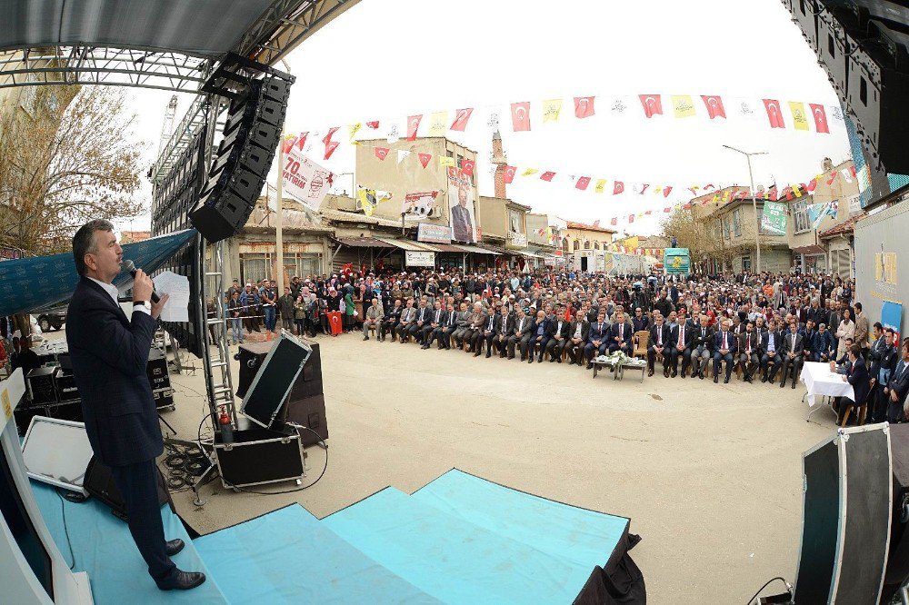 Kadınhanı’nda Şehir Konağı Ve Yeni Otogarın Temeli Atıldı