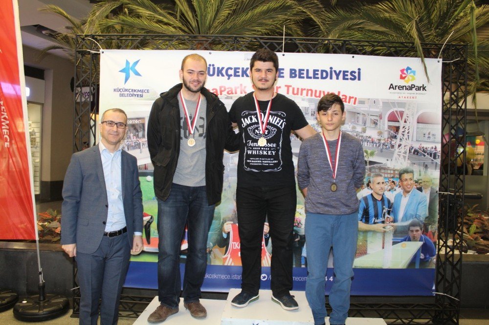 Küçükçekmece’de Avm Spor Turnuvaları Başladı