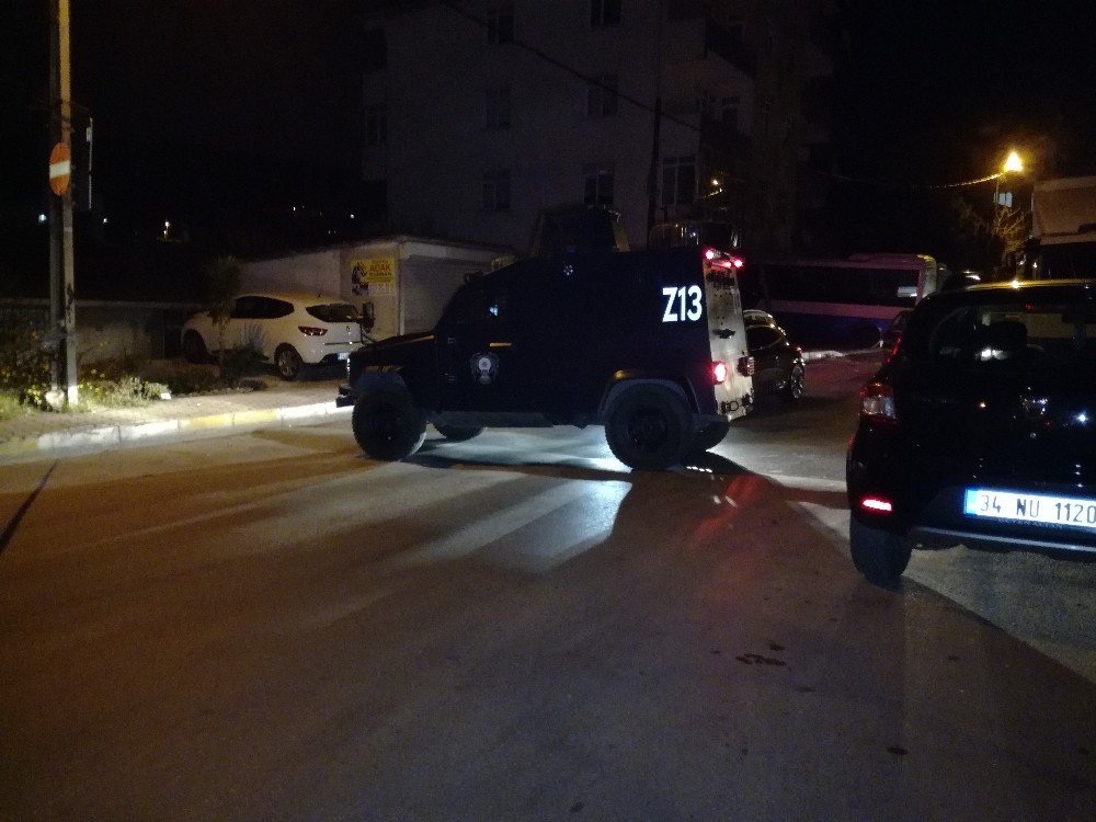 Maltepe’de Polise Silahlı Saldırı