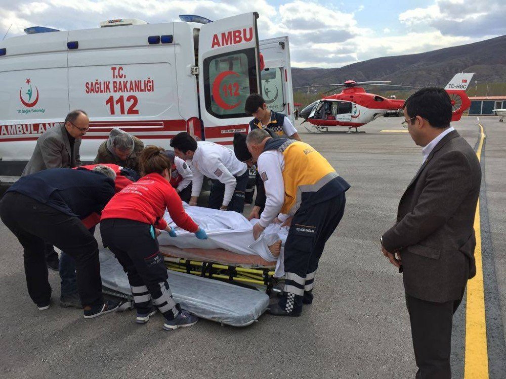 Tokat’ta İki Ambulans Helikopter Havalandı