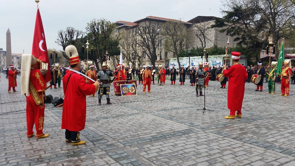 Türk Polis Teşkilatı’nın 172’inci Kuruluş Yıl Dönümü Sultanahmet’te Kutlandı