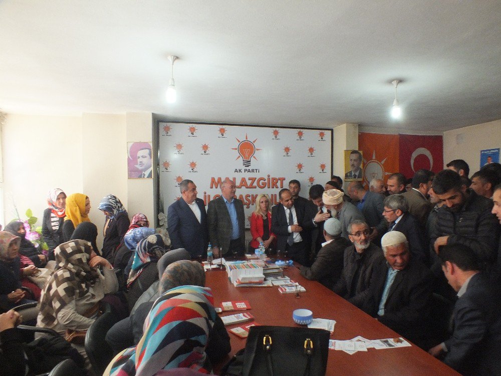 Malazgirt’te Referandum Çalışması