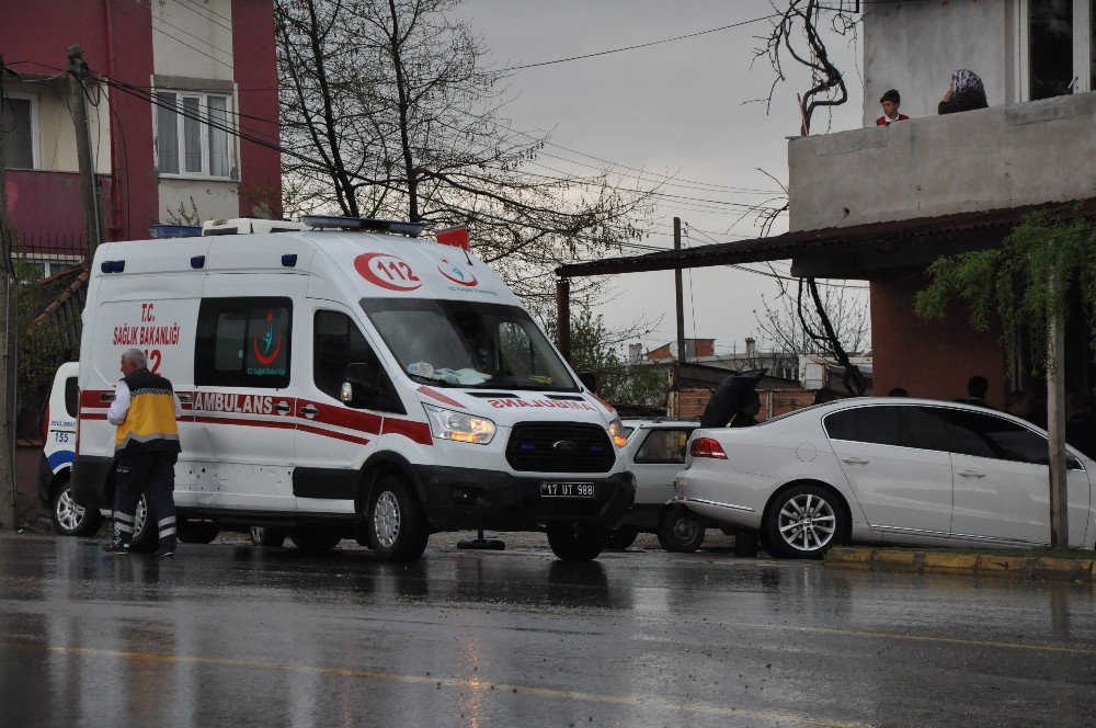 Çanakkale’de Trafik Kazası: 3 Yaralı