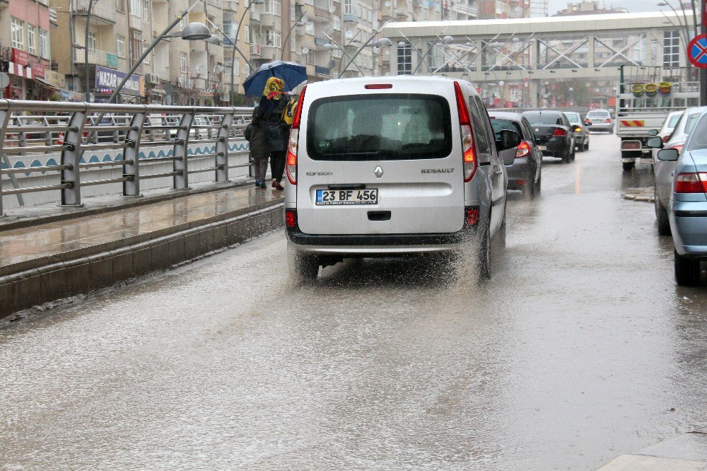 Elazığ’da Yağmur Etkisini Göstermeye Başladı