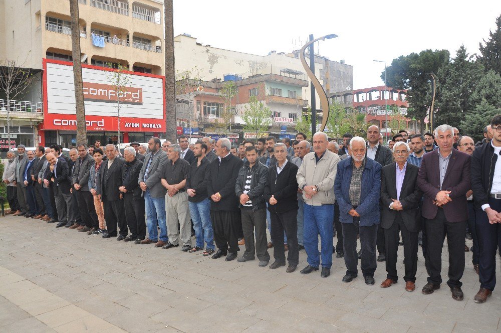 İslahiye’de İdlib’de Hayatını Kaybedenler İçin Gıyabi Cenaze Namazı Kılındı