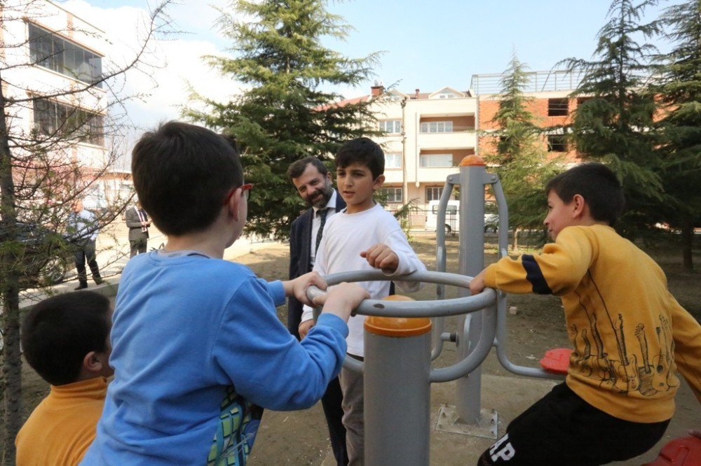 Gürsu Belediyesi’nden Park Hamlesi