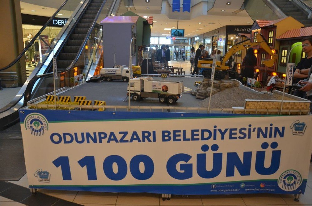 İş Makinelerinin Maketleri Yoğun İlgi Gördü