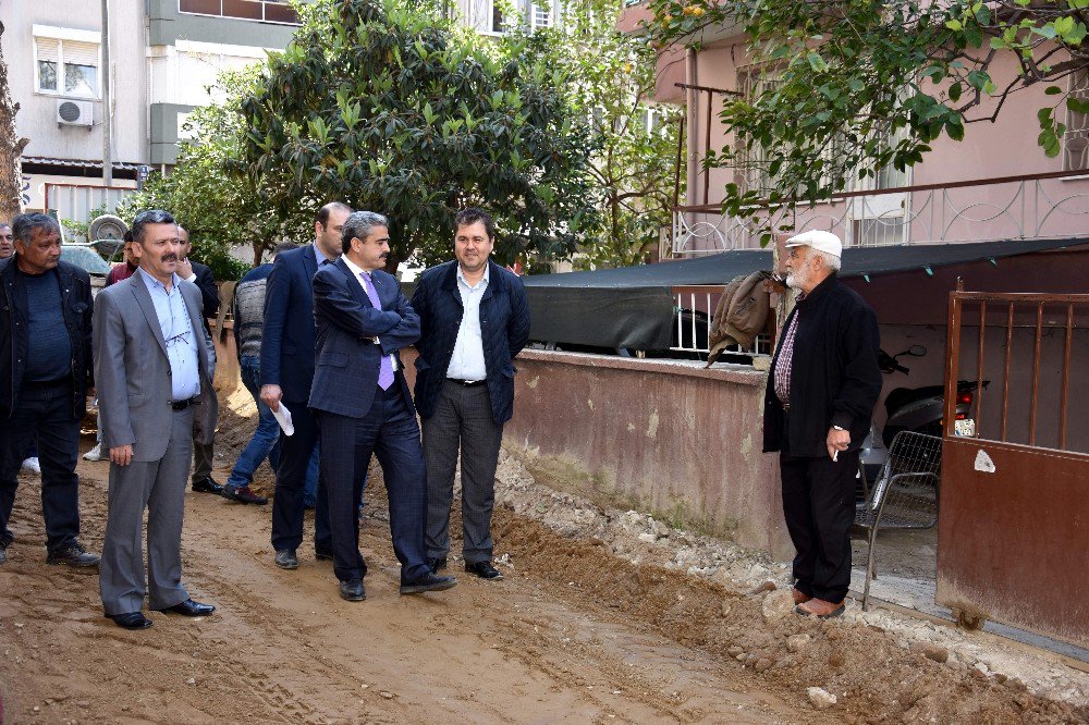 Nazilli’de Yollar Standartlara Uygun Kilitli Parke Taşı İle Döşeniyor