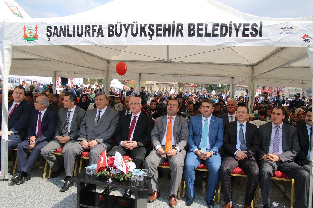 Birinci Ulusal Şanlıurfa Kitap Fuarı Yoğun İlgi Gördü