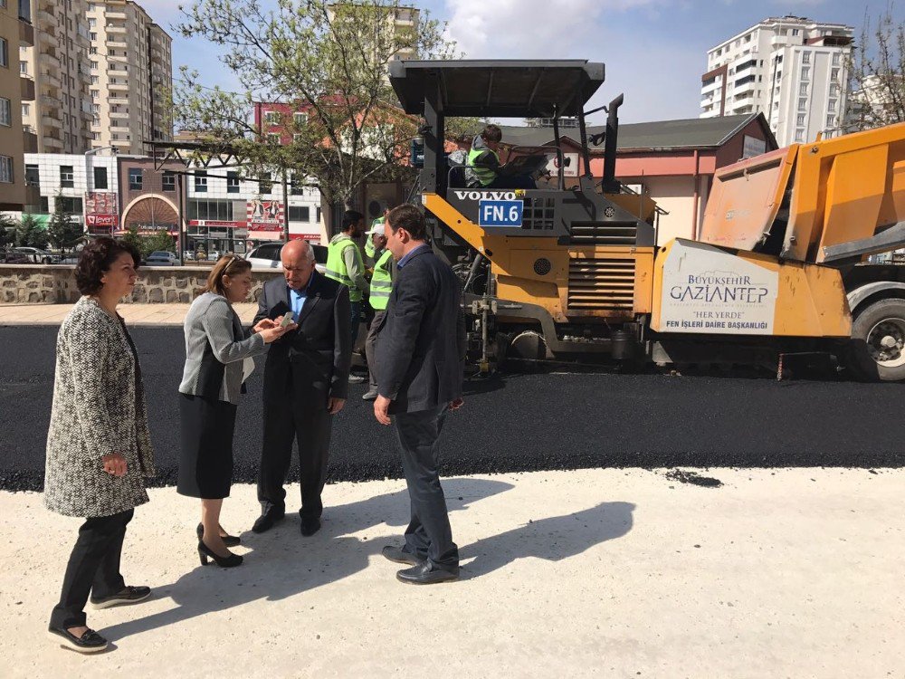 Karataş’ta Asfalt Çalışmaları Başladı