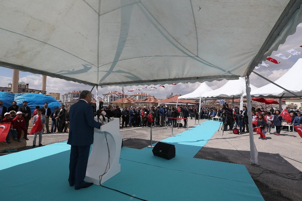 Sarıoğlan Kadın Ve Gençlik Merkezi Tanıtım Töreni Yapıldı