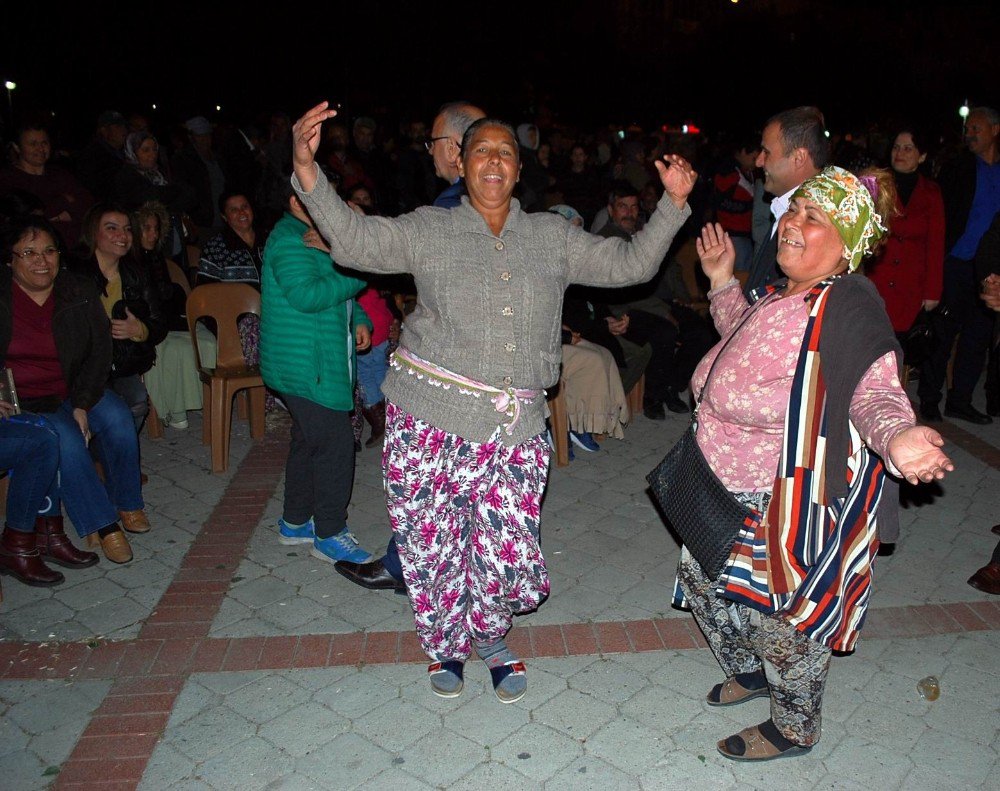 Manisa’da Romanlar Hem Coştu, Hem Coşturdu