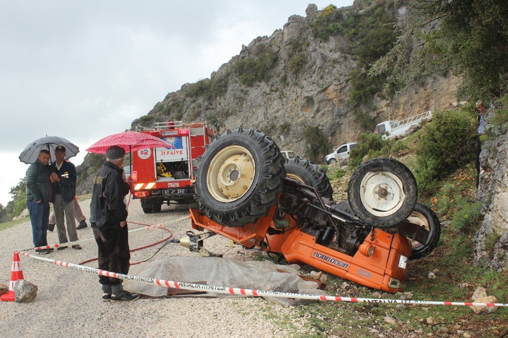 Antalya’da Traktör Kazası: 1 Ölü, 4 Yaralı