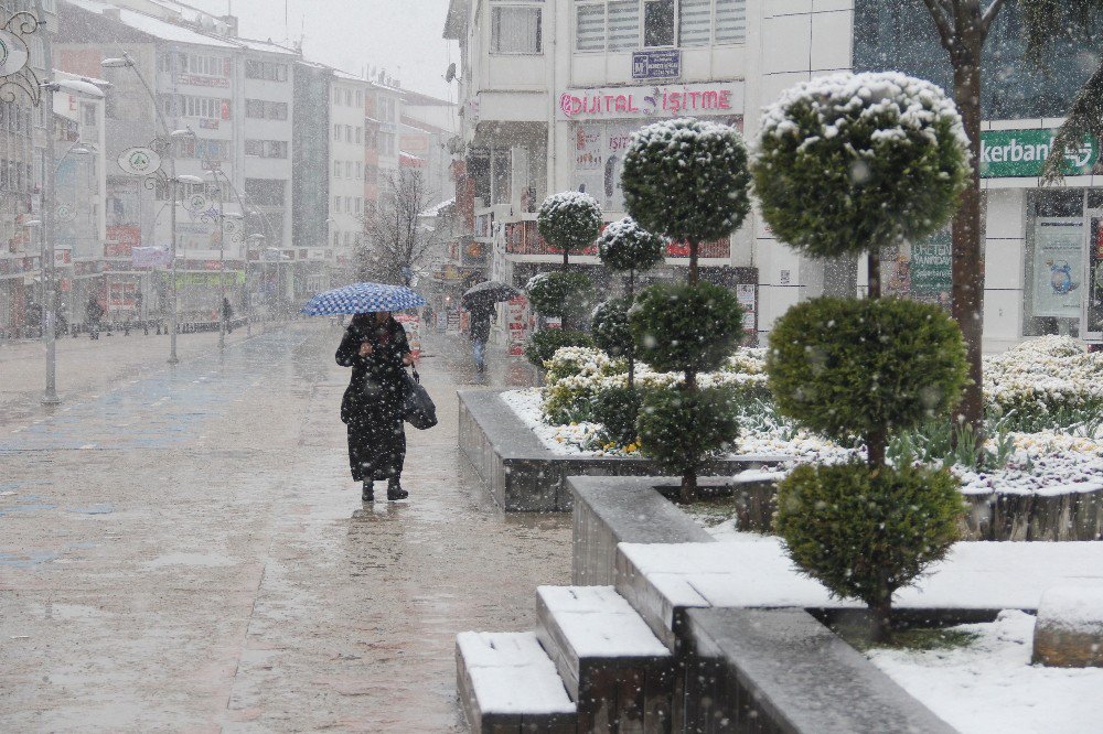 Bolu’da Kar Yağışı