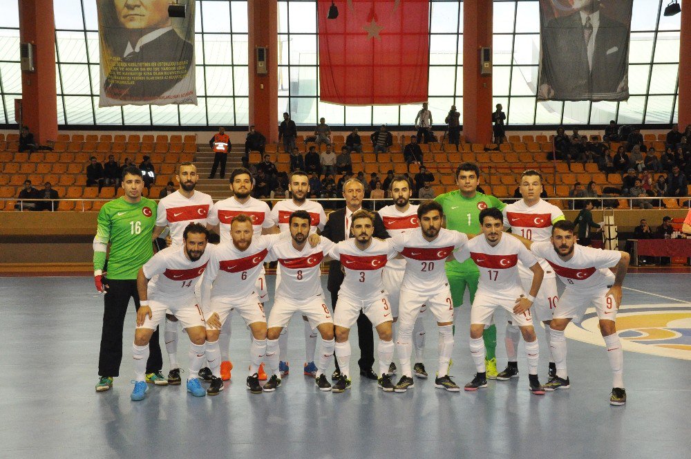 Futsal Milli Takımı, Slovakya’ya Yenildi