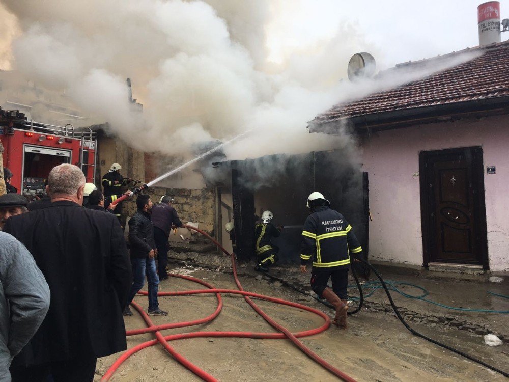 Kastamonu’da Bir Ev Yandı