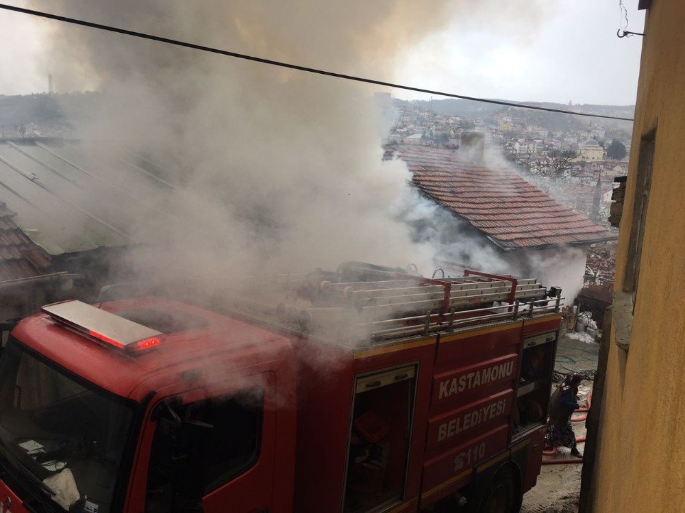 Kastamonu’da Bir Ev Yandı