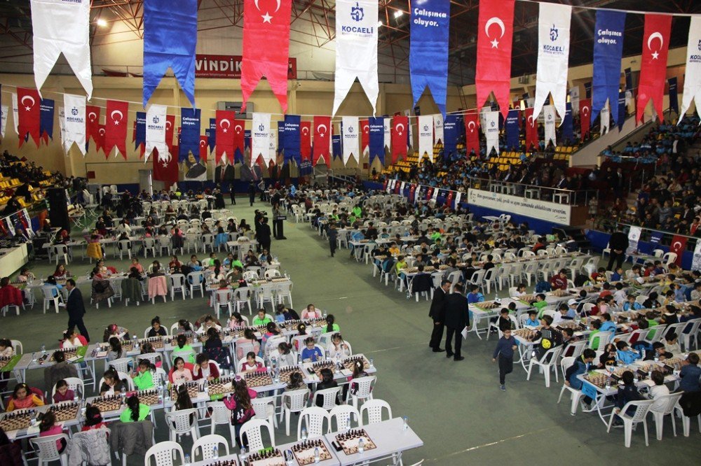 Satranç Şampiyonasına Yoğun İlgi