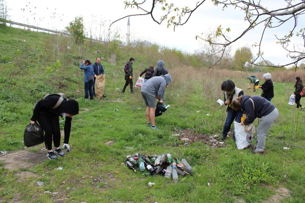 Tunca Nehri Çevresinde Plastik Atık Temizliği Yapıldı