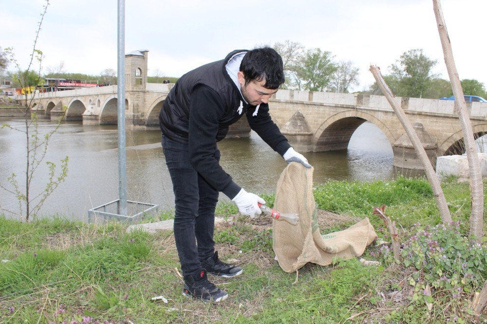 Tunca Nehri Çevresinde Plastik Atık Temizliği Yapıldı