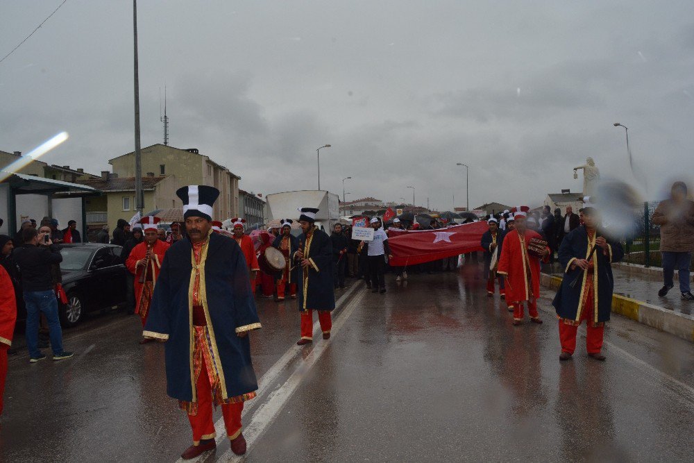 Sinop’ta Yağmur Altında “Evet” Yürüyüşü