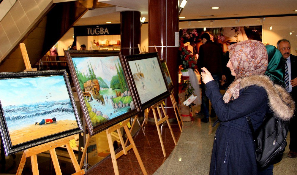 Ressam Özyurt 7’nci Sergisini Tsk Mehmetçik Vakfı Yararına Açtı