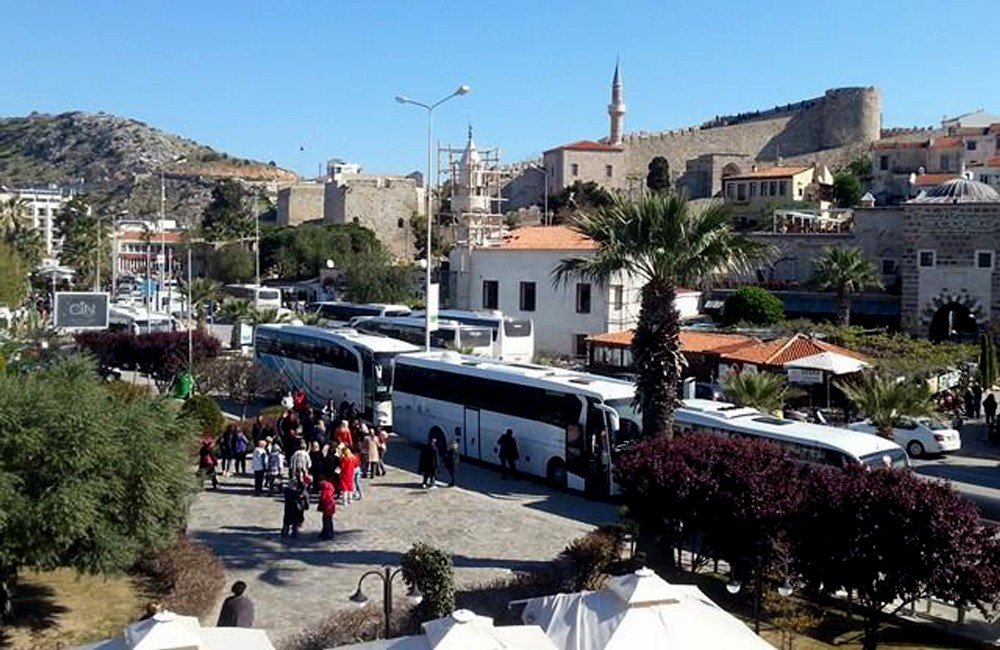 Çeşme Ekonomisine Ot Festivali Dopingi