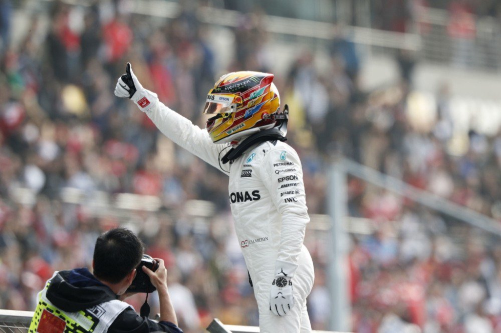 Çin Grand Prix’in Kazananı Lewis Hamilton